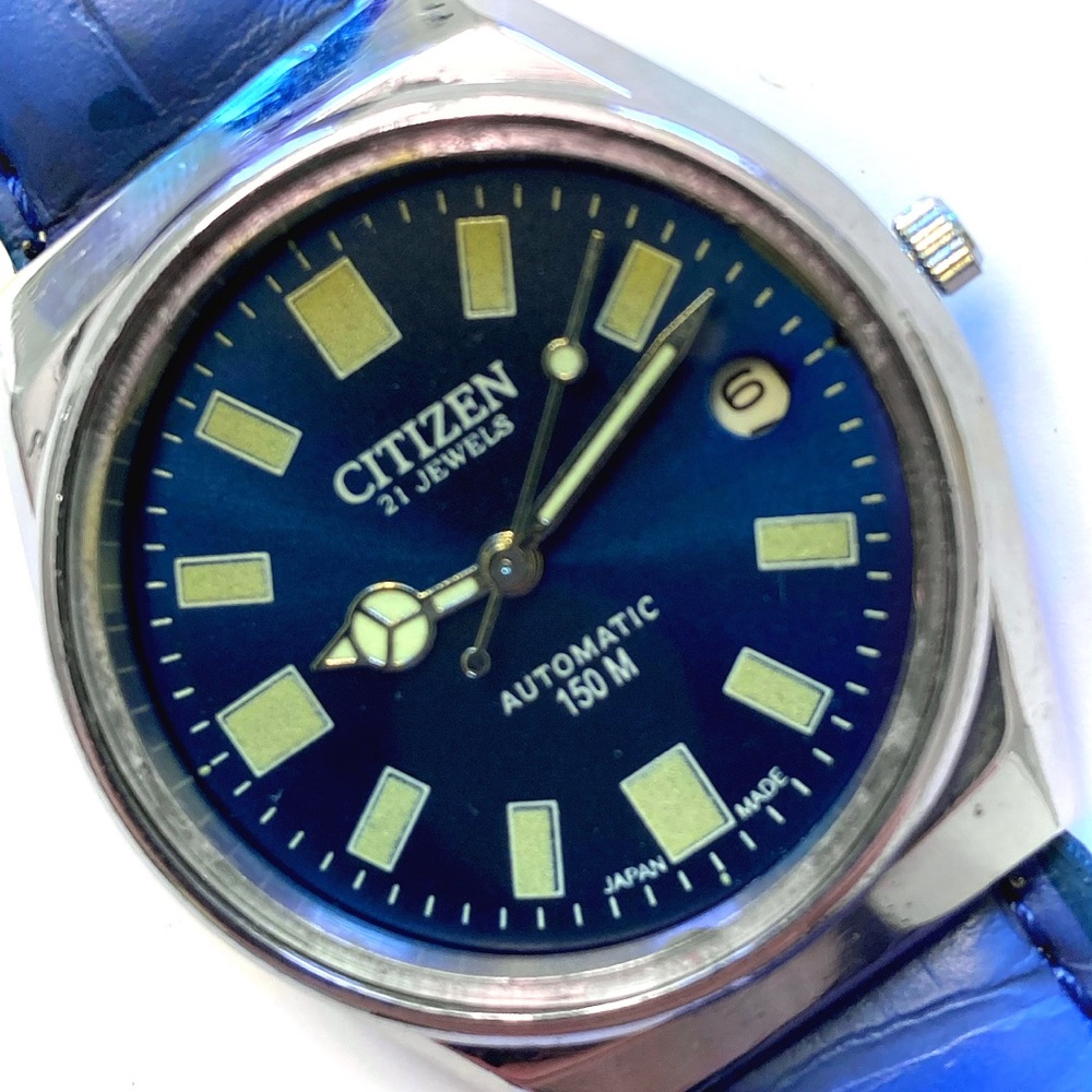 Antique automatic Citizen watch. Not battery operated. Works Great
